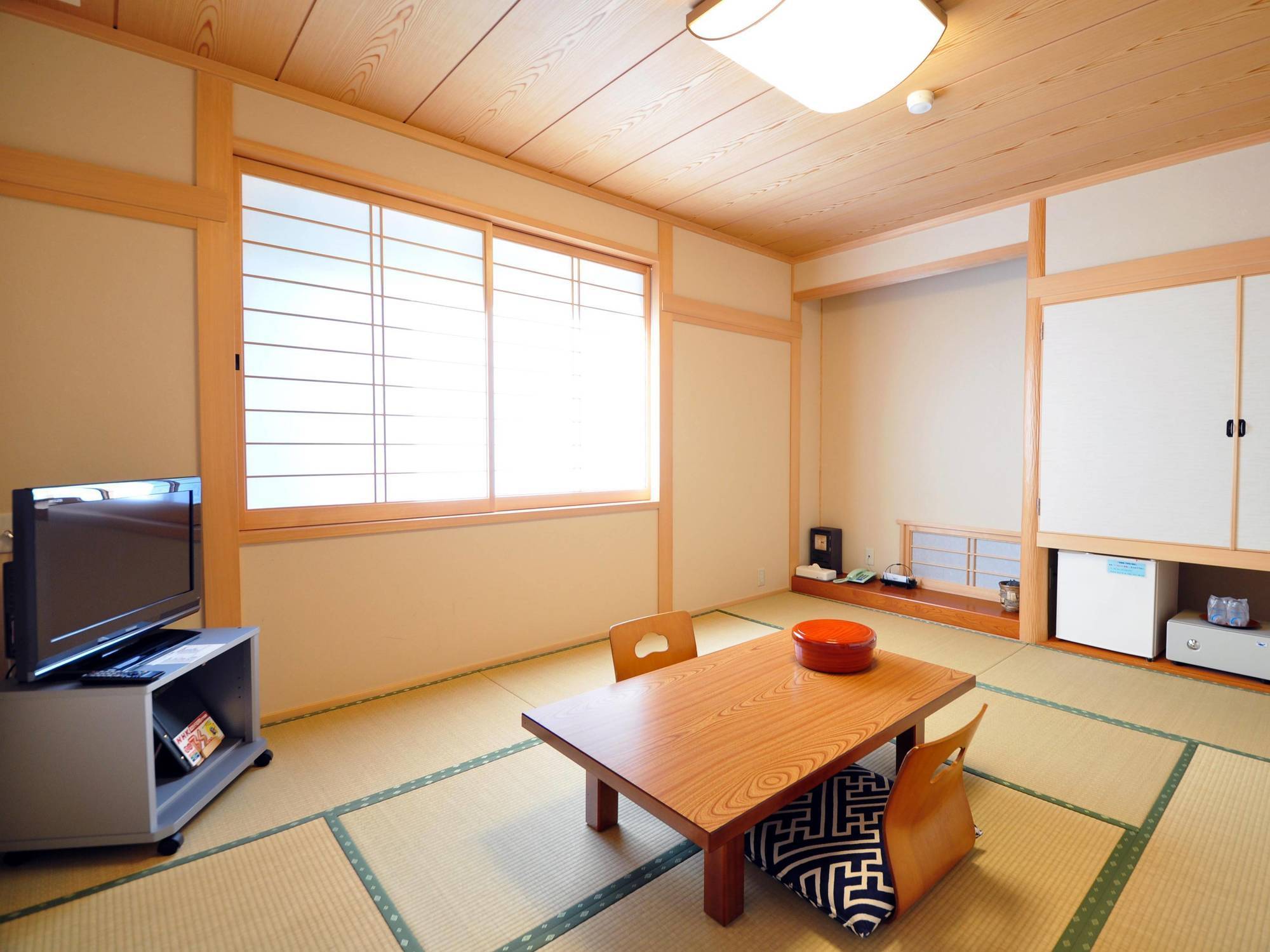 Obokekyo Mannaka Hotell Miyoshi  Eksteriør bilde