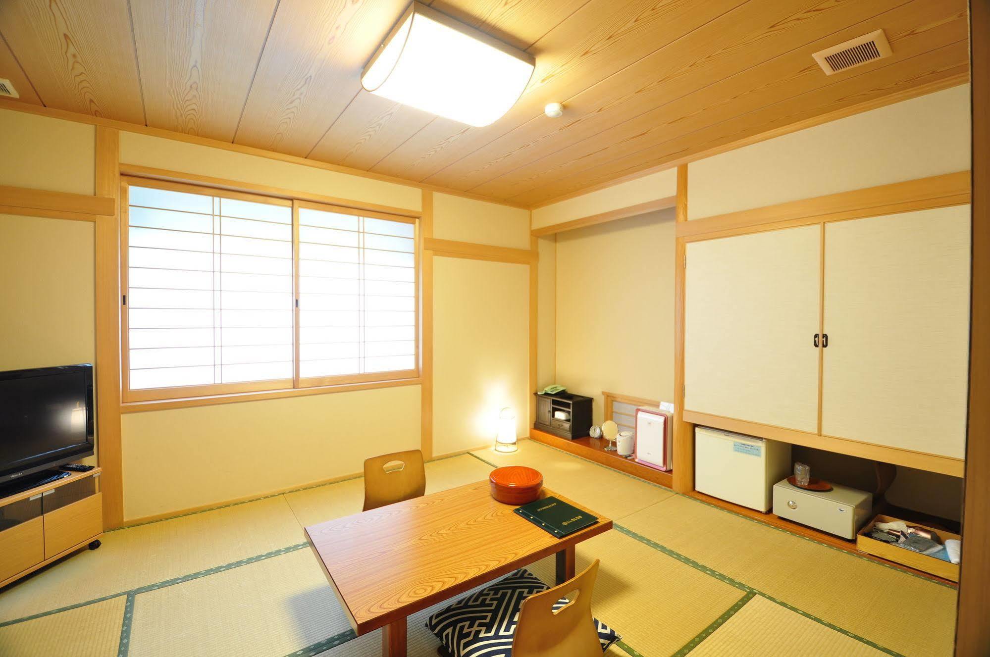 Obokekyo Mannaka Hotell Miyoshi  Eksteriør bilde